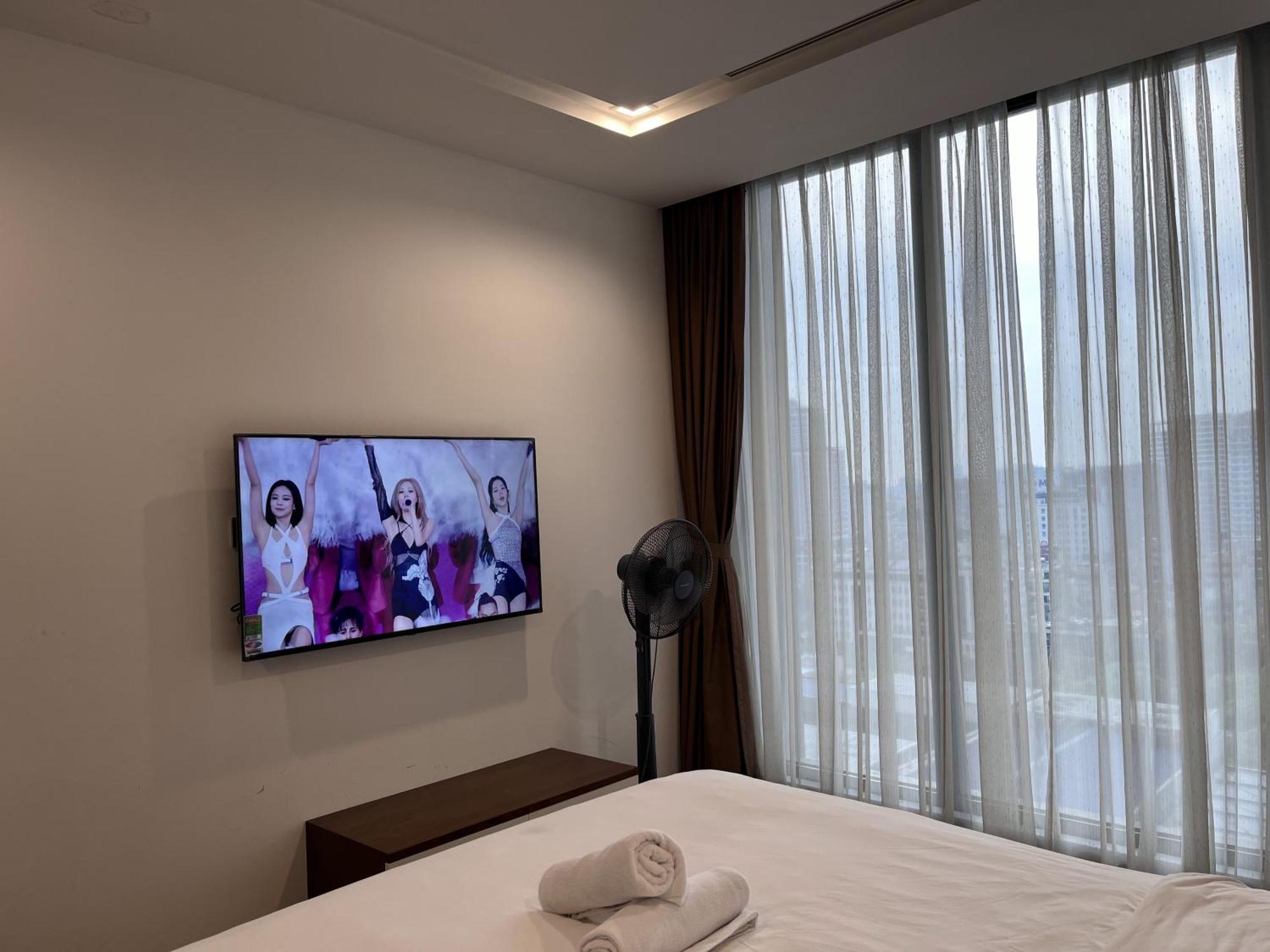 Vinhomes Metropolis Luxury Apartment 2 Br Hanoi Exterior photo